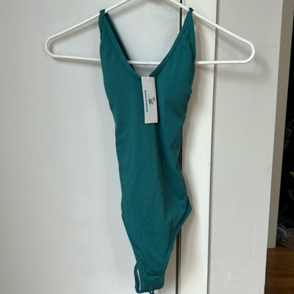 NWT beachsissi one piece bathing suit